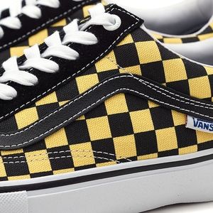 31 days of vans!!! Day 1 Defcon AOR2 Old Skool S Vans 31 days of vans!!! Day 1 Defcon AOR2 Old Skool S Vans